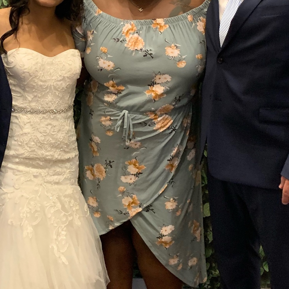 Dress - Picture 3 of 3
